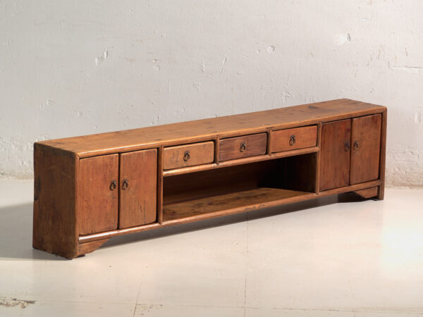 Mueble bajo antiguo chino en madera de olmo – China, circa 1900