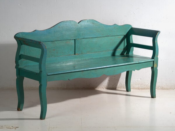Banco antiguo pintado en madera de pino – Europa central, circa 1910