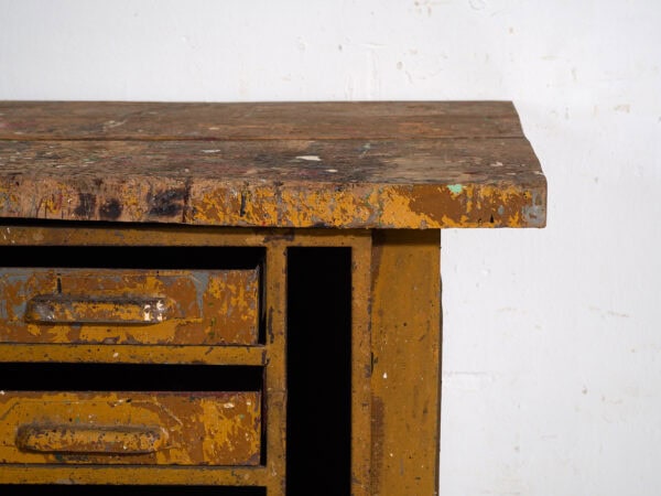 Mueble industrial de cajones en pino y hierro – Europa central, circa 1950
