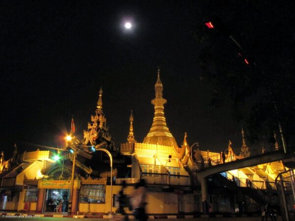 Sule Pagoda