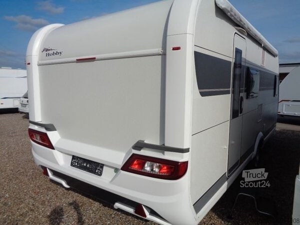 Caravane Édition Spéciale « Hot Edition » – 5 couchages – Image 5