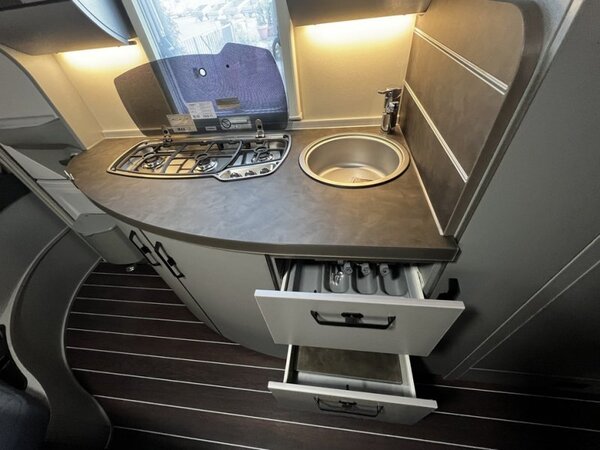 Knaus SPORT&FUN 480 QL ÉDITION NOIRE – Image 10