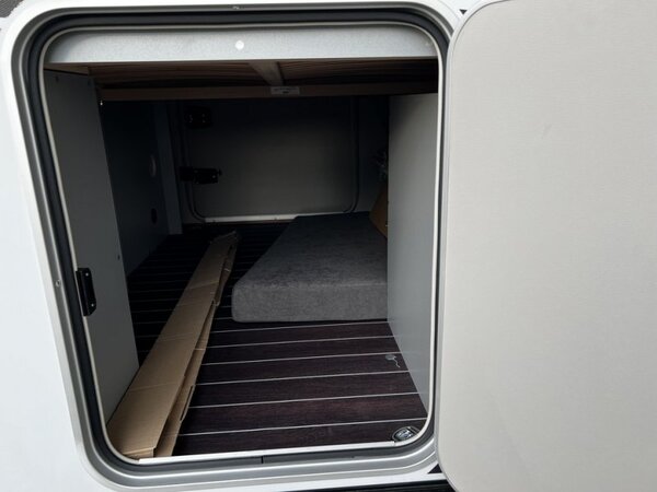 Knaus SPORT&FUN 480 QL ÉDITION NOIRE – Image 14