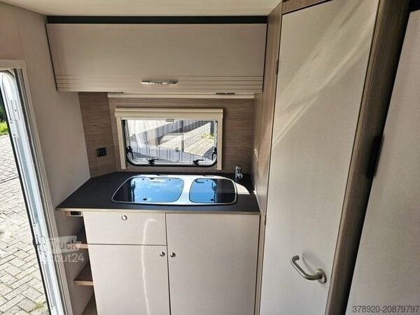 BÜRSTNER Premio Life 425 TS – Image 14