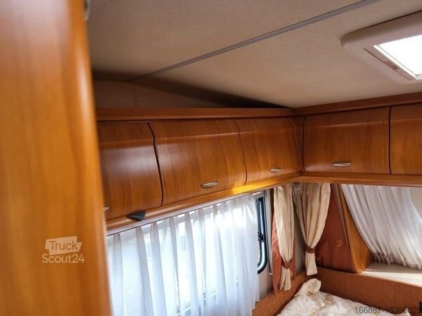 Hobby Excellent 560 UFe – Caravane d'occasion 2009 – Image 22