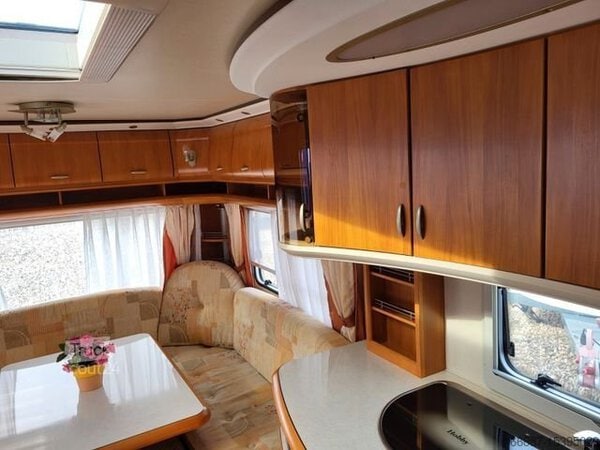Hobby Excellent 560 UFe – Caravane d'occasion 2009 – Image 25