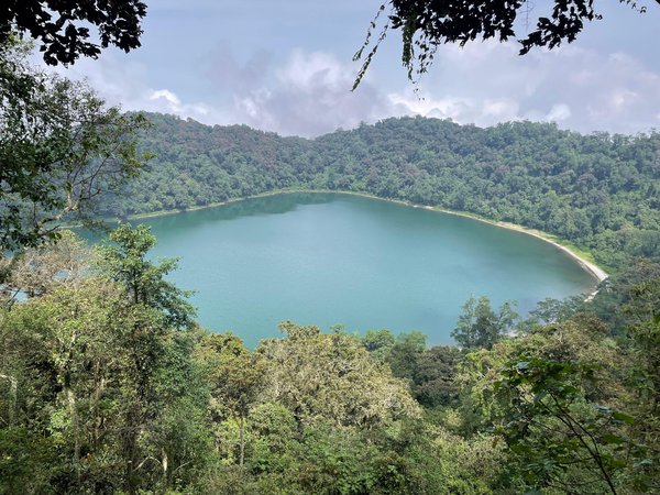 Guatemala's Mountainous Heart - Image 3
