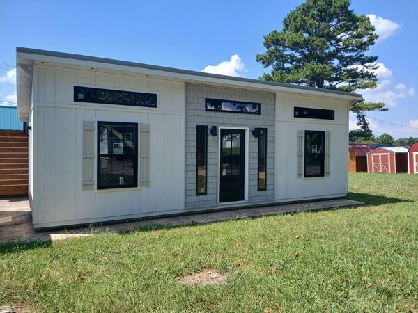 Pro Studio - House Shell 14x32
