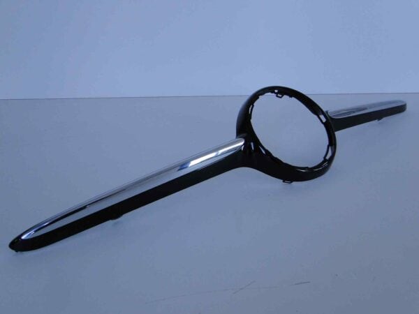 MERCEDES B KLASA W247 247 LISTWA GRILLA CZARNA AMG