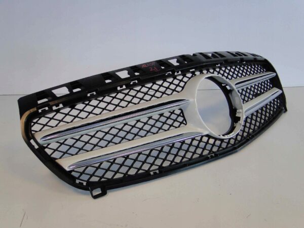 MERCEDES A KLASA W176 176 GRILL ATRAPA AMG BIAŁY