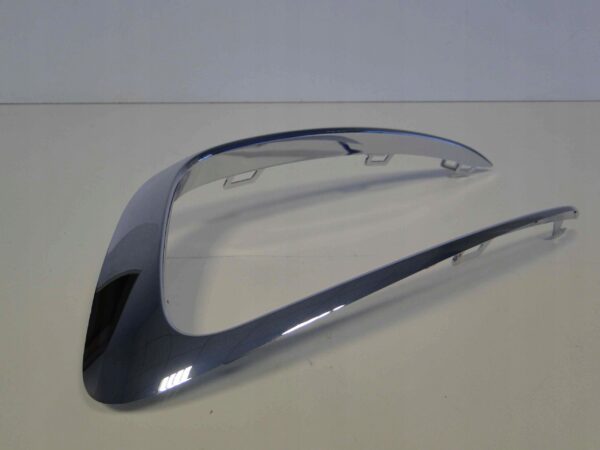 MERCEDES EQV 447 CHROM KRATKI PRAWY AVANTGARDE
