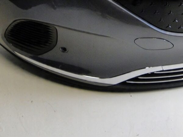 MERCEDES LISTWA PRAWA CHROM W ZDERZAK PRZEDNI EQA H243 243 LIFT