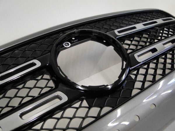 MERCEDES GRILL ATRAPA CZARNY W ZDERZAK PRZEDNI GLB 247 X247 PRZED LIFTEM