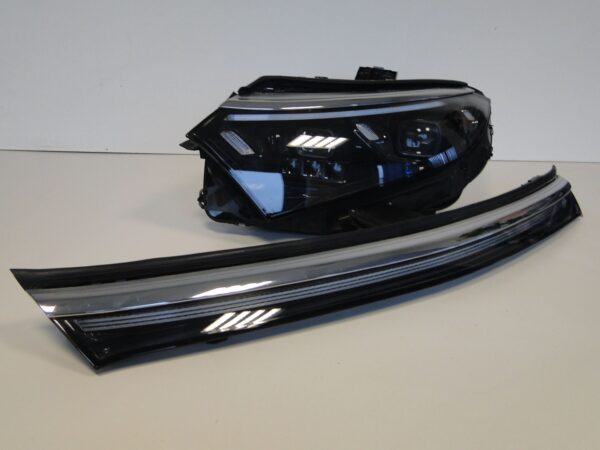 MERCEDES LAMPA LEWA LED DIGITAL LIGHT PRZEDNIA EQS 297 V297 LIMUZYNA