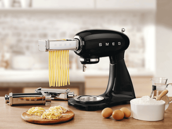 Планетарный миксер, черный SMEG SMF05BLEU