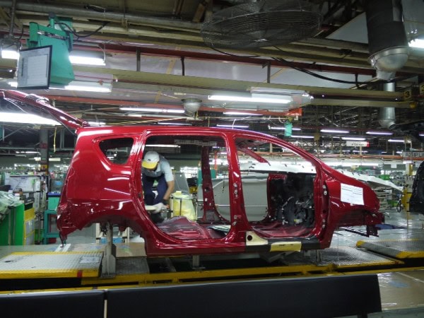 perodua Rawang factory line assembling a Perodua Alza