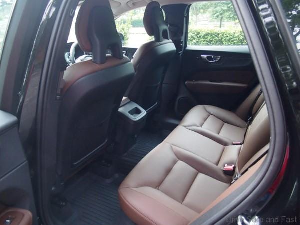 Volvo XC60 T5_rear seats