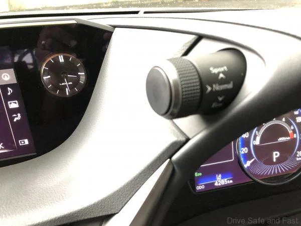 2019 Lexus ES 250