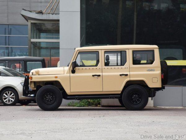 BJ212 side view