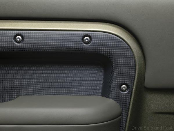 Land Rover Defender_interior material