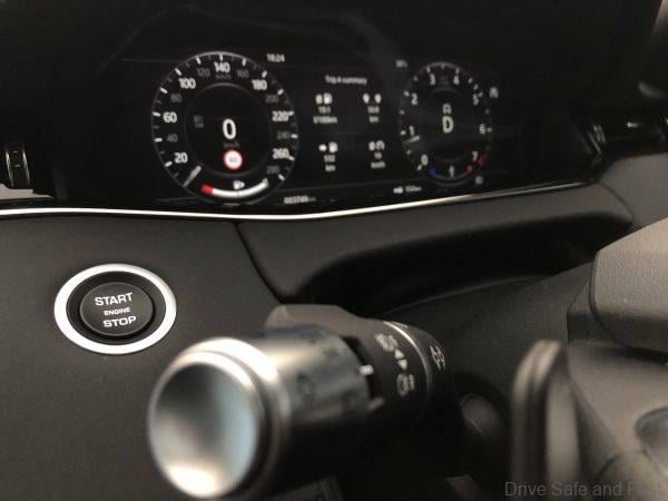 Range Rover Evoque P250 R-Dynamic_ignition switch