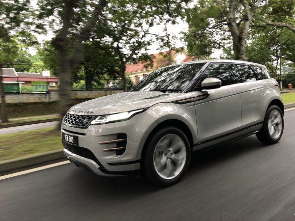 Range Rover Evoque P250 R-Dynamic_front view