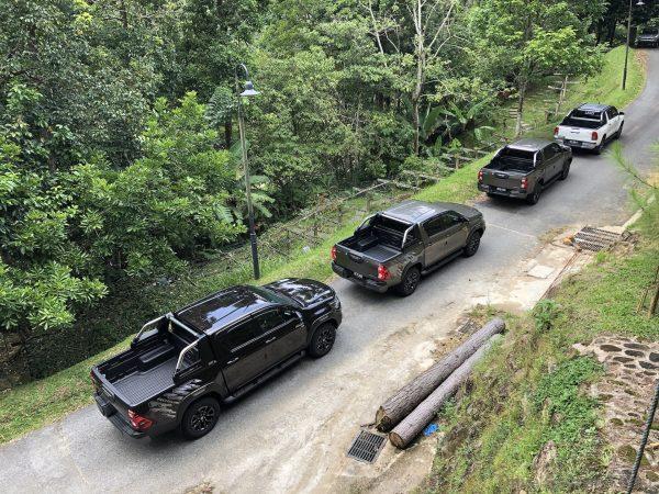 Toyota Hilux Rogue convoy