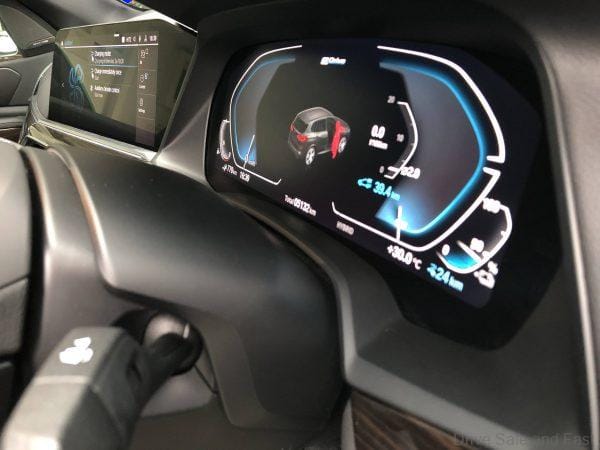 BMW X5 xDrive45e_instrument cluster