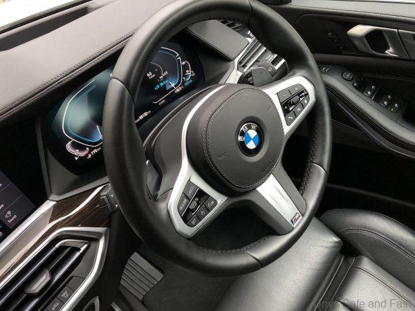 BMW X5 xDrive45e_M Steering wheel