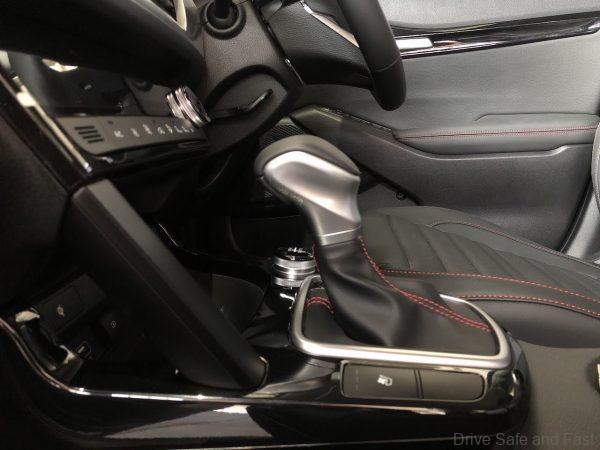 Kia Seltos_Naza Kia_GT-Line_gear shift