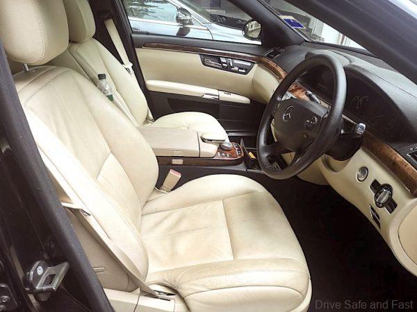 Mercedes-Benz S350L W221_front seats