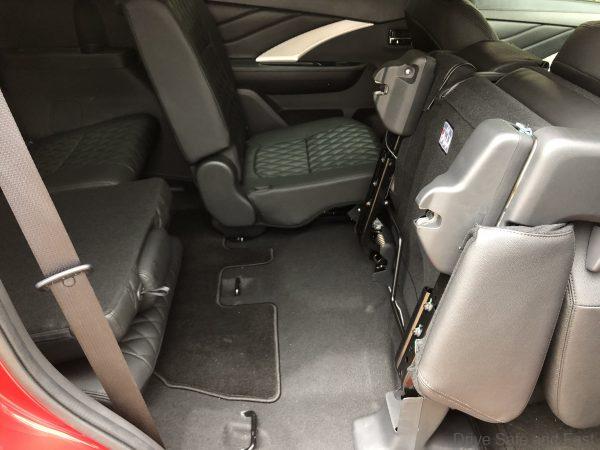 Mitsubishi XPANDER_folding rear seats