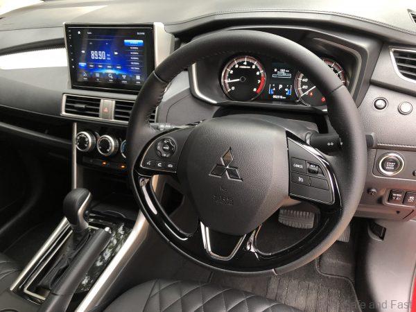 Mitsubishi XPANDER_dashboard