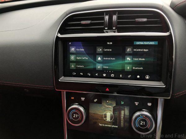 Jaguar XE R-Dynamic_infotainment