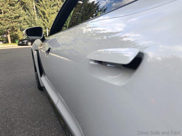 Porsche Taycan_2021_handles