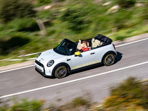 Mini Cooper EV drop top