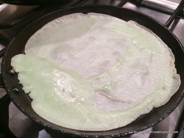 Malaysian Pandan pancakes with palm sugar and coconut filling 2 Kuih-Dadar-Malaysian-Pandan-Pancakes-001-1