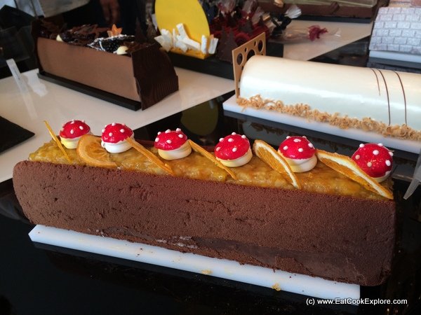 Valrhona Buche de Noel (5)