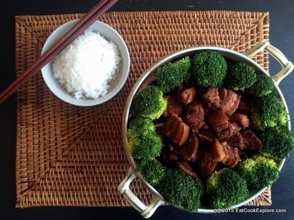 slow cooker braised pork belly with white rice