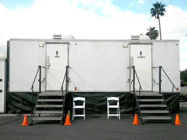 Executive Bathrooms ( Porta Potty ) ( Restroom ) rental for events in Los Angeles, Orange County, and nationwide