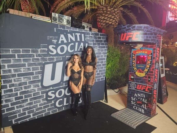 Boxing Machine Rental / EQ rental for events in Los Angeles, Orange County, and nationwide