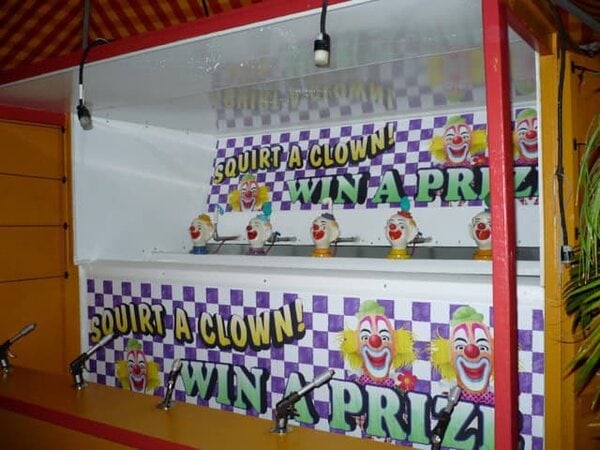 Squirt a Clown rental for events in Los Angeles, Orange County, and nationwide