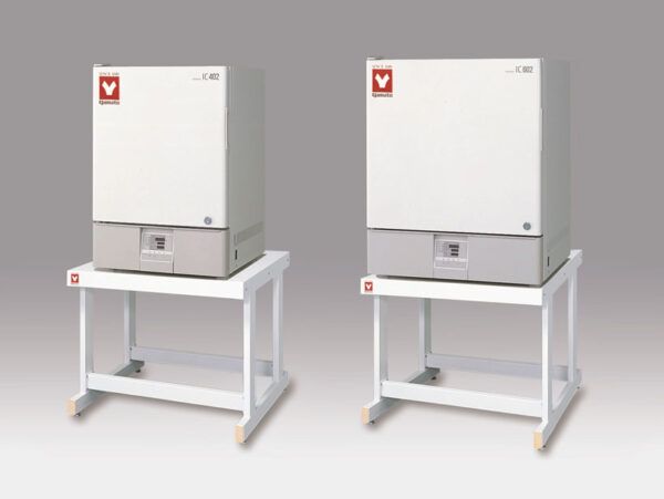 Incubadora por convección natural IC402