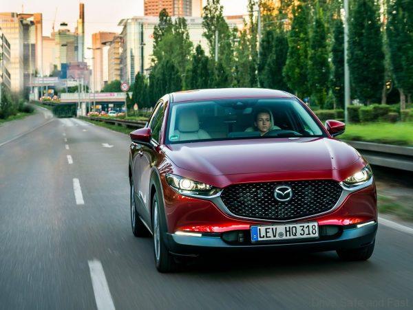 Mazda CX-30 drive