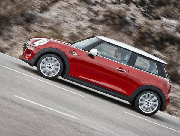 Mini-Cooper_2015_1024x768_wallpaper_2a