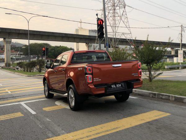 Isuzu D-Max 1.9L Premium 4x4 drive