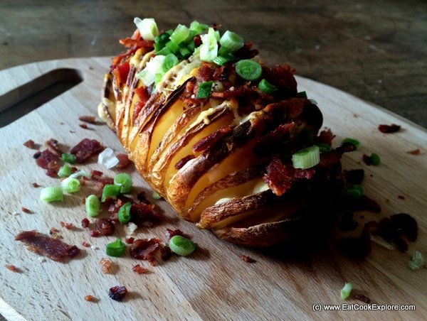 Hasselback Potatoes wiht cheese and bacon Recipe