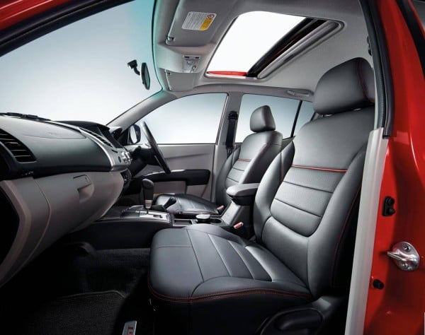 Mitsubishi Power Sunroof