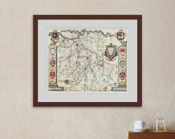 Oude kaart Brabant 1645 Blaeu ingelijst in mahonie lijst met passe-partout aan de muur