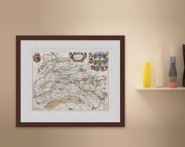 Oude kaart Gelria Roermond-Venlo 1664 Blaeu ingelijst in mahonie lijst met passe-partout aan de muur